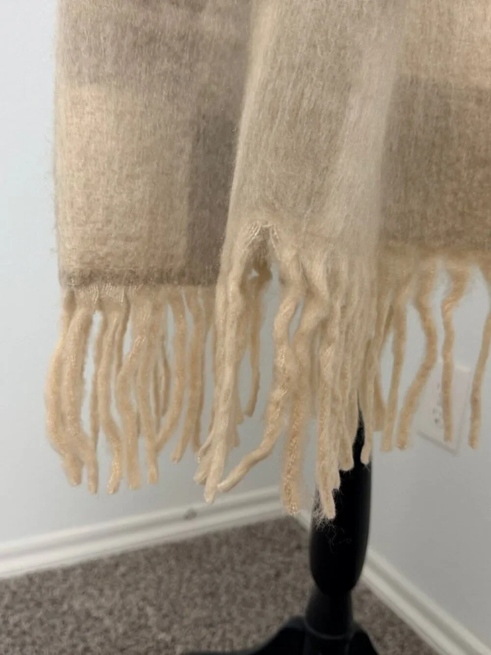 Madewell NWT Beige/Cream Plaid Fringe Blanket Scarf - 78